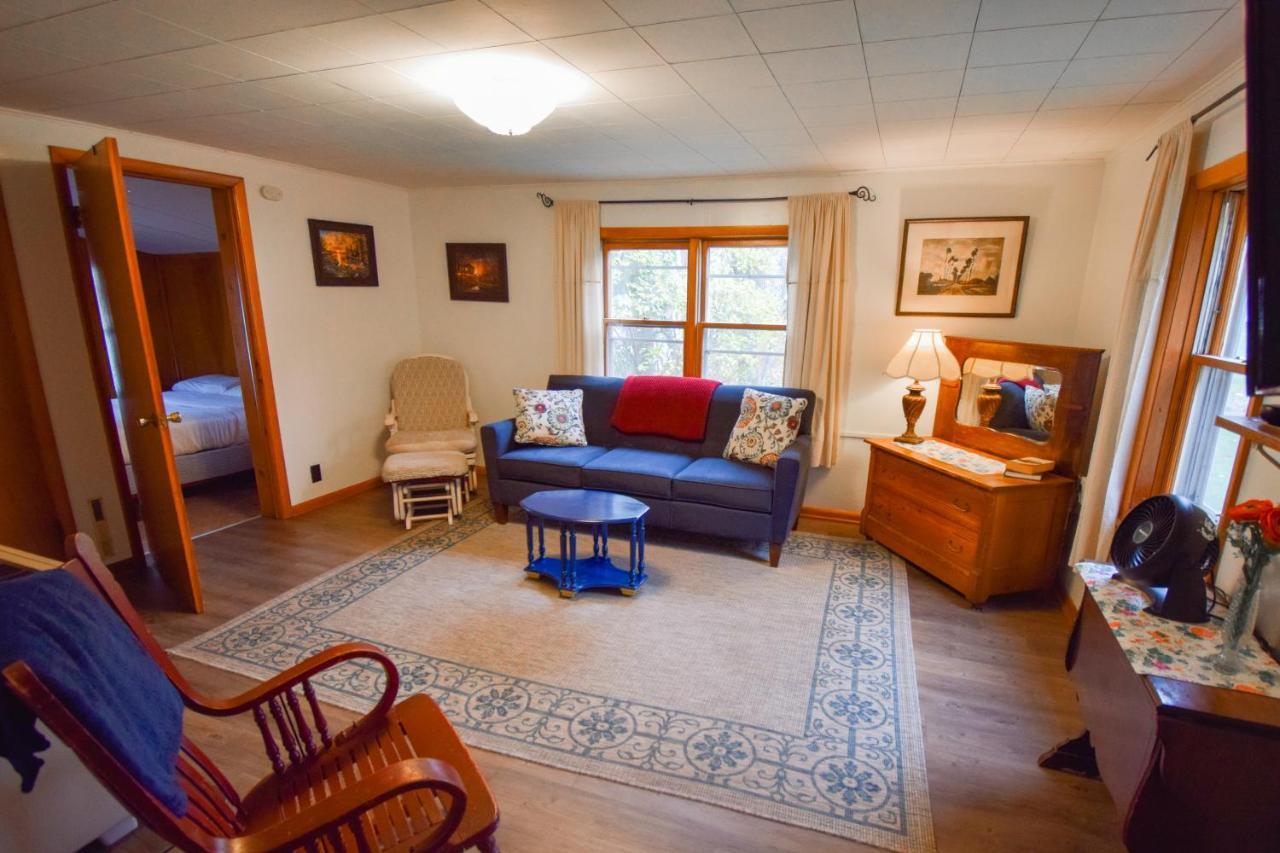 Mission Springs Resort Ashland Esterno foto